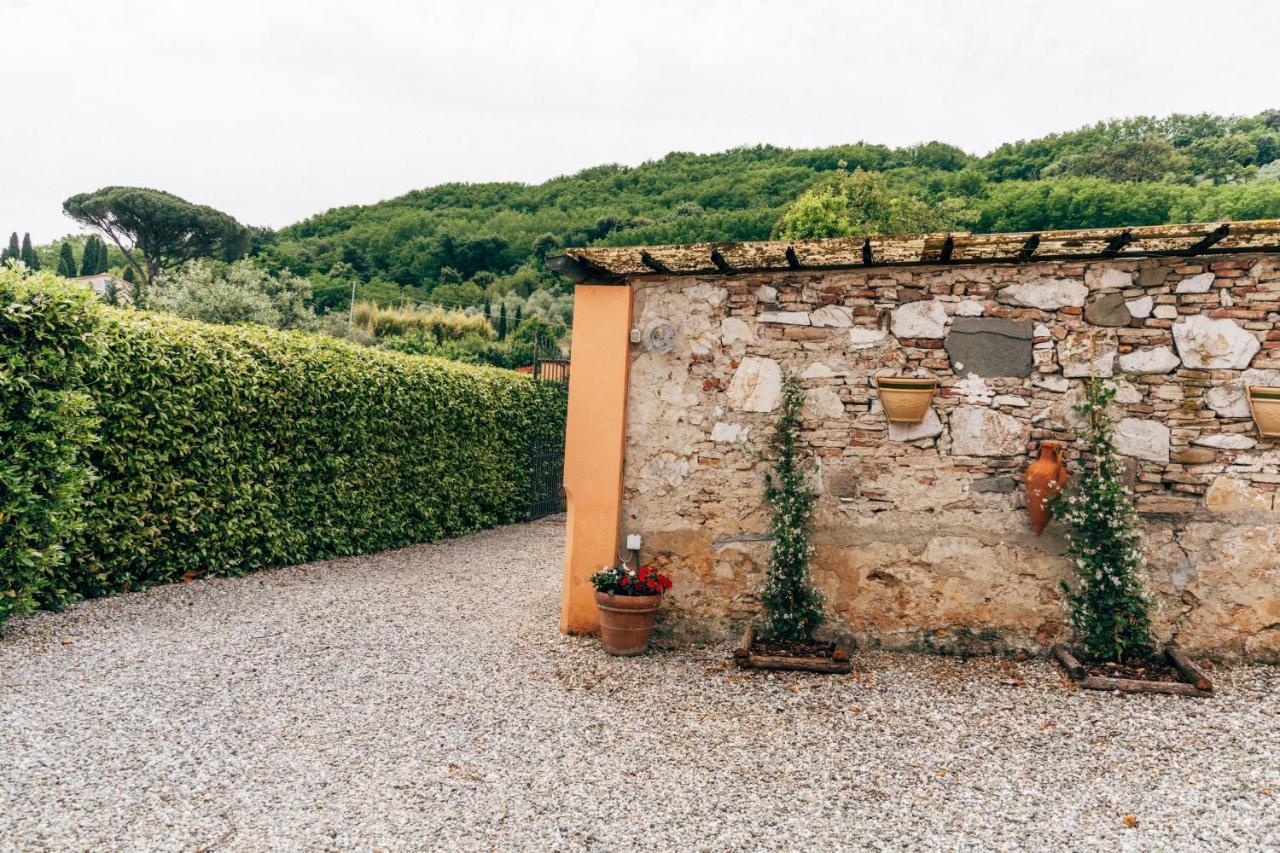 Tenuta San Giovanni Lucca - Borgo Del Locumone Exteriör bild